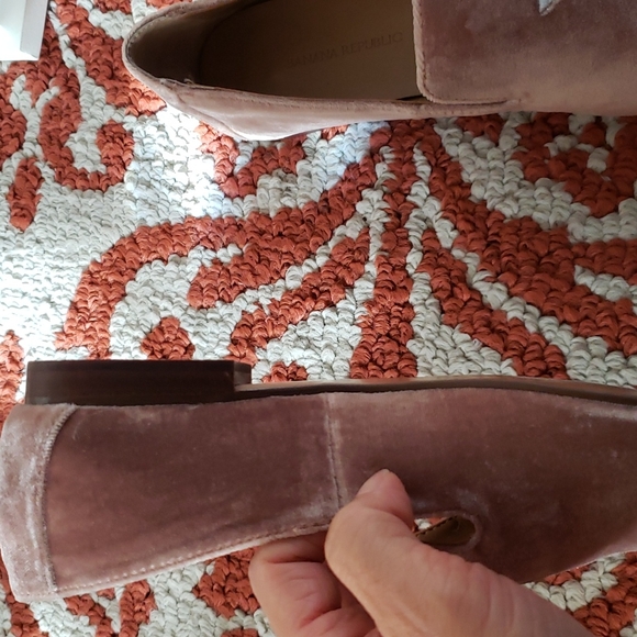 Banana republic suede roofer - Picture 5 of 7